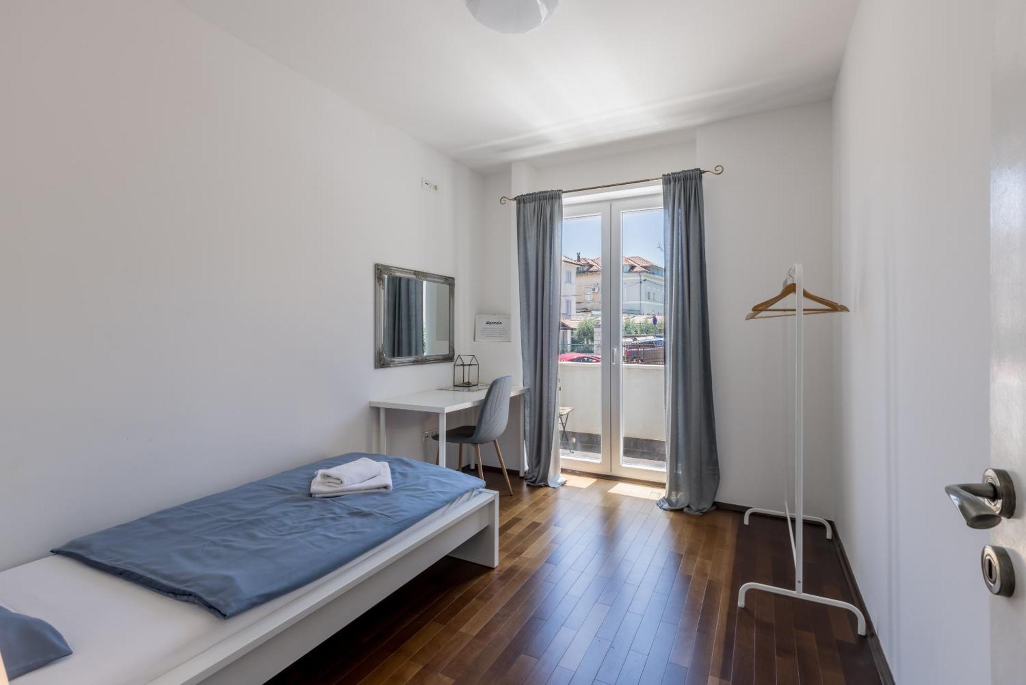 Central Park Apartment With Terrace Split Bagian luar foto